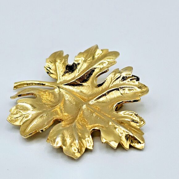 Austria Leaf Brooch Vintage Fall Gold Tone Monstera Estate Jewelry Pin - Picture 4 of 10